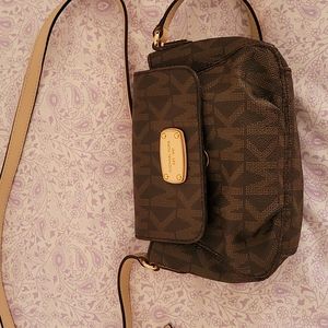 Micheal Kors Shoulder bag/ handbag